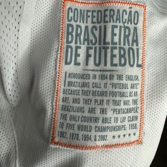 Nike Brazil PENTACAMPEAO Jersey L 2005 CBF Soccer Limited Edition Art NWT FIFA - Picture 8 of 8